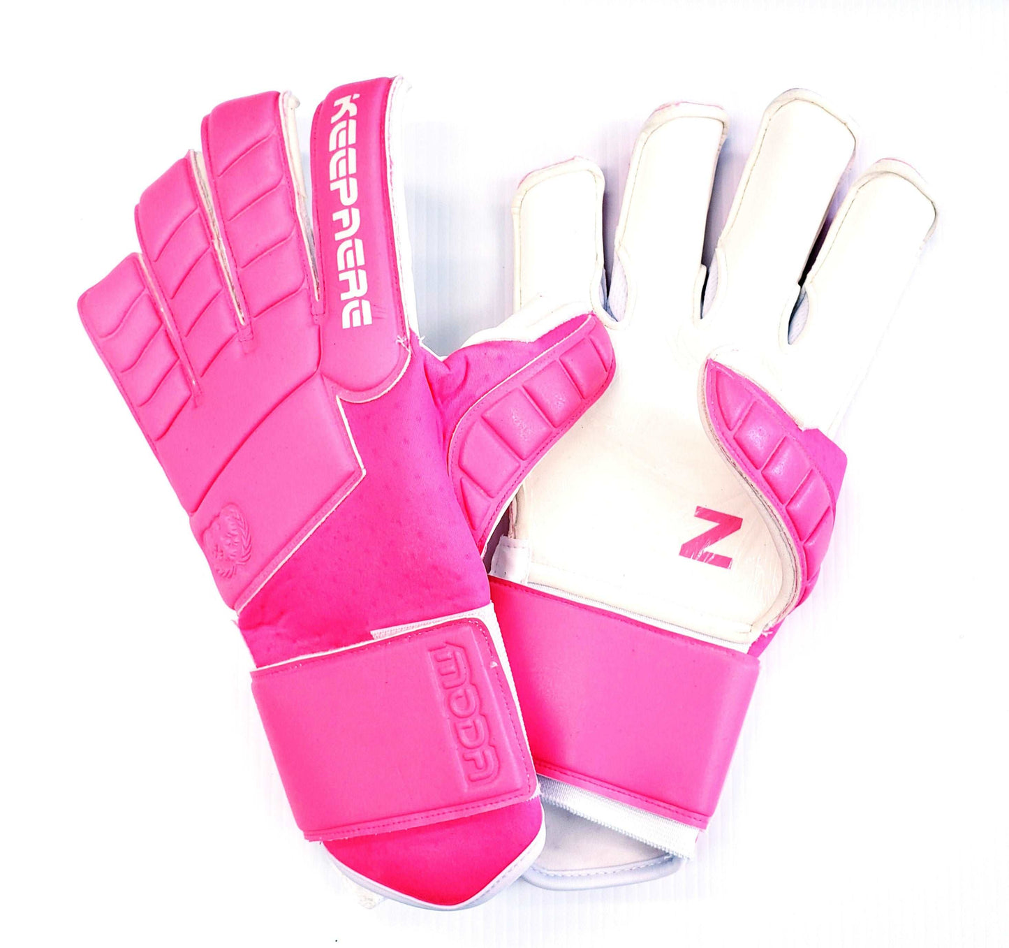 Pink Soccer Goalkeeper Gloves - Keepaere Moda